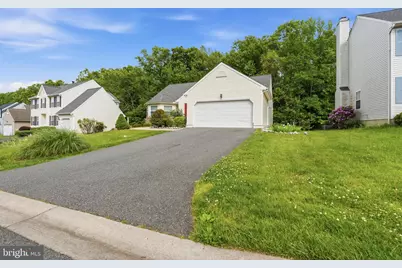 279 E Flagstone Drive, Newark, DE 19702 - Photo 1