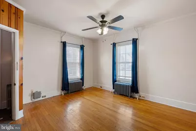 221 Chestnut Street #1, New Castle, DE 19720 - Photo 2