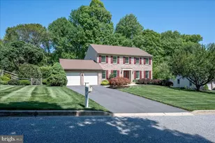 17 Running Brook Ln, Newark, DE 19711 - Photo 1