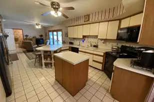 218 Fairhill Dr, Wilmington, DE 19808 - Photo 10