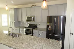 220 Jenny Dr, Bear, DE 19701 - Photo 2