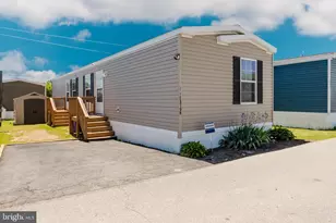 210 Eaton Dr, Townsend, DE 19734 - Photo 2