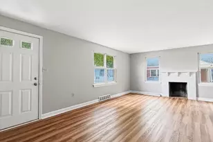 706 S College Ave, Newark, DE 19713 - Photo 2