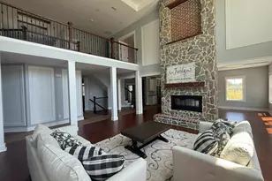 5482 Summit Bridge Rd, Townsend, DE 19734 - Photo 2
