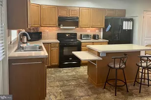 870 Broadfield Dr, Newark, DE 19713 - Photo 4