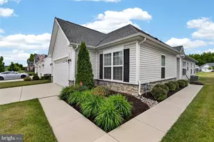 1426 Whispering Woods Rd, Middletown, DE 19709 - Photo 2