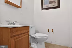 726 Plumtree Ln, Claymont, DE 19703 - Photo 24