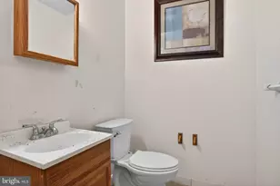 726 Plumtree Ln, Claymont, DE 19703 - Photo 32