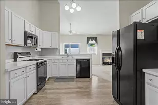 101 Bell Ct, Bear, DE 19701 - Photo 6