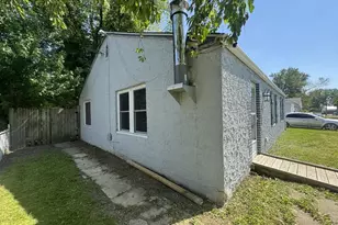 422 Howell Dr, New Castle, DE 19720 - Photo 12