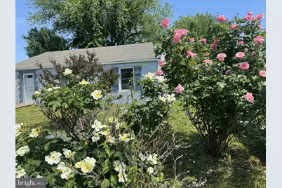 422 Howell Drive, New Castle, DE 19720 - Photo 6