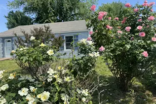 422 Howell Dr, New Castle, DE 19720 - Photo 6