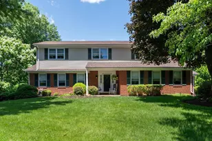 114 W Savannah Dr, Bear, DE 19701 - Photo 2