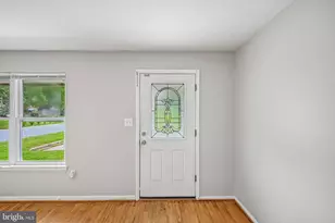 102 Hopkins Ct, Newark, DE 19713 - Photo 4