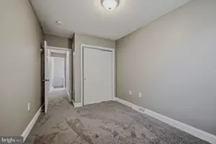 703 E 9th St, Wilmington, DE 19801 - Photo 24