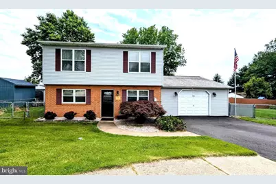 12 Rogers Circle, Newark, DE 19702 - Photo 1