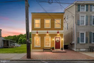 46 Clinton St, Delaware City, DE 19706 - Photo 1