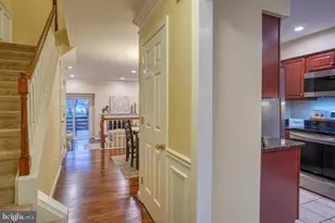 807 Stockbridge Dr, Hockessin, DE 19707 - Photo 2