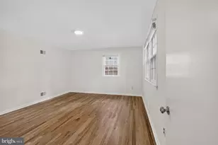 806 N Country Club Dr, Newark, DE 19702 - Photo 16
