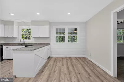 806 N Country Club Drive, Newark, DE 19702 - Photo 8