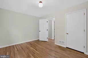 806 N Country Club Dr, Newark, DE 19702 - Photo 34