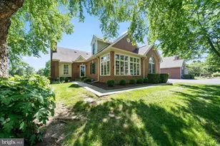 129 LYNTHWAITE Farm Ln, Wilmington, DE 19803 - Photo 2