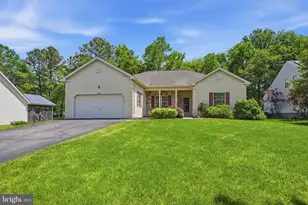 6 Sunrise Cir, Newark, DE 19713 - Photo 2