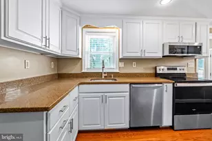 318 Cleveland Ave, Talleyville, DE 19803 - Photo 12