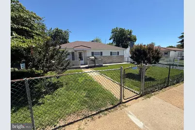 147 Halcyon Drive, New Castle, DE 19720 - Photo 2