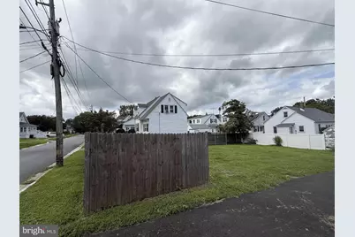 409 W Summit Avenue, Wilmington, DE 19804 - Photo 4