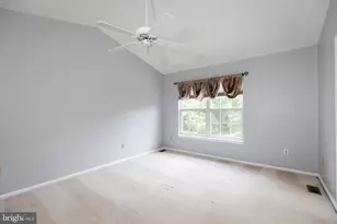 872 N Waterford Ln, Wilmington, DE 19808 - Photo 14