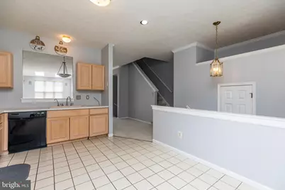872 N Waterford Lane, Wilmington, DE 19808 - Photo 8