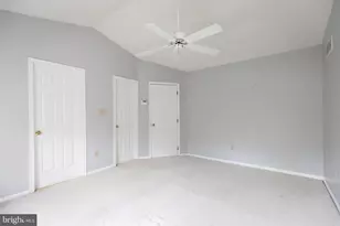 872 N Waterford Ln, Wilmington, DE 19808 - Photo 16