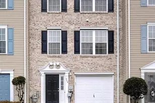 354 N Barrington Ct, Newark, DE 19702 - Photo 1