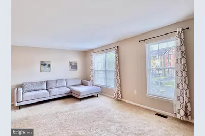 354 N Barrington Court, Newark, DE 19702 - Photo 6