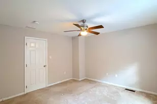 354 N Barrington Ct, Newark, DE 19702 - Photo 16