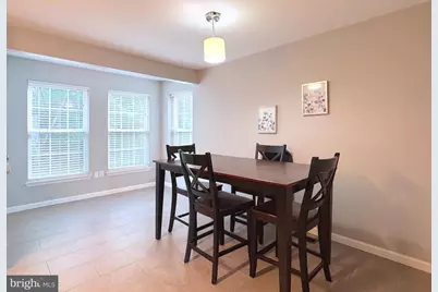 354 N Barrington Court, Newark, DE 19702 - Photo 8