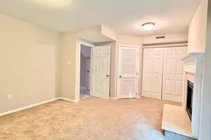 354 N Barrington Ct, Newark, DE 19702 - Photo 4