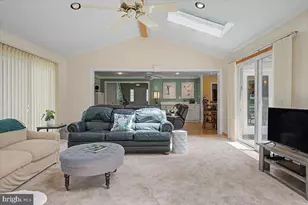 5 Tenby Chase Dr, Newark, DE 19711 - Photo 8