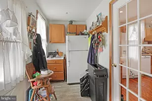 650 W 7th St, New Castle, DE 19720 - Photo 8