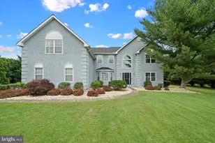 203 Deerfield Dr, Middletown, DE 19709 - Photo 1