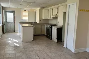 1030 N Dupont St, Wilmington, DE 19805 - Photo 8