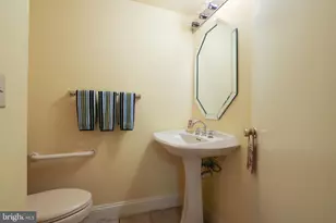 1704 N Park Dr, Wilmington, DE 19806 - Photo 14
