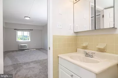 27701 Valley Run Drive #701, Wilmington, DE 19810 - Photo 16