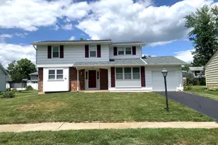 517 Garrick Rd, Hockessin, DE 19707 - Photo 1