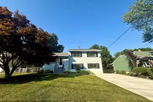 1335 Greenleaf Rd, Wilmington, DE 19805 - Photo 1