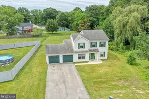 122 Mary Dr, Newark, DE 19702 - Photo 2