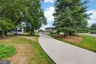 215 Tina Marie Ln, Smyrna, DE 19977 - Photo 4