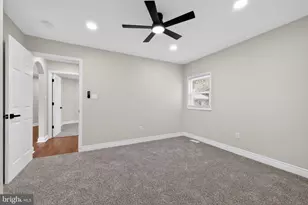 207 Rolling Green Ave, New Castle, DE 19720 - Photo 30