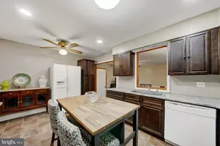 3603 Squirrel Hill Ct, Wilmington, DE 19808 - Photo 8